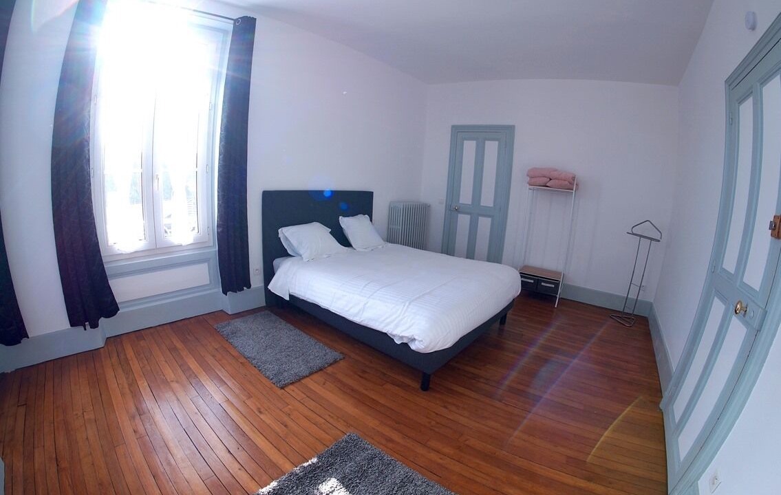 Photo of Bedroom in Toucy