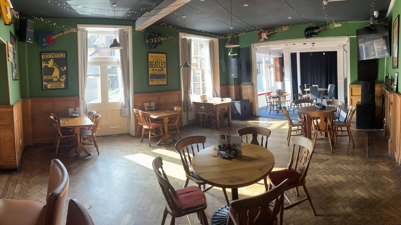 Photo of Others in Sandwich