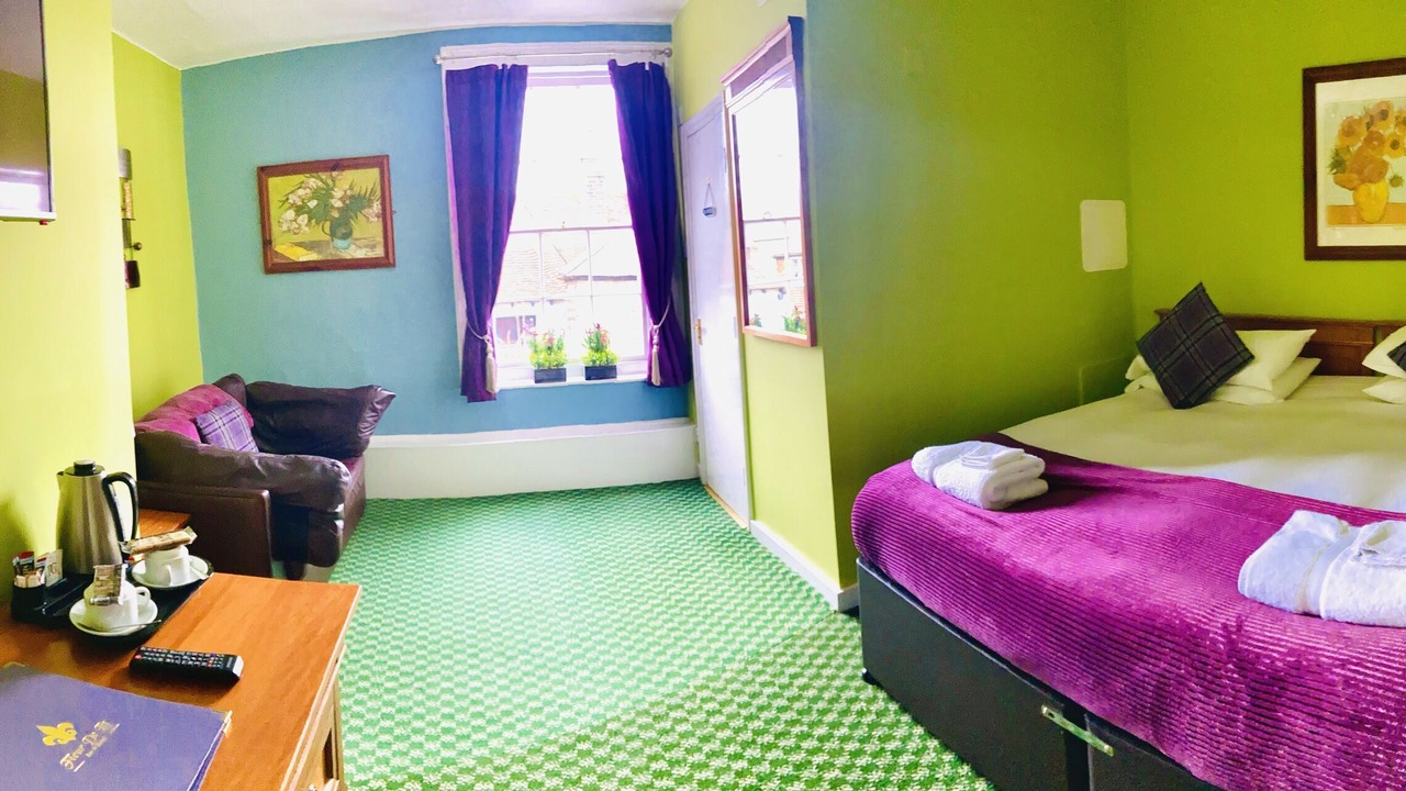 Photo of Others in Sandwich