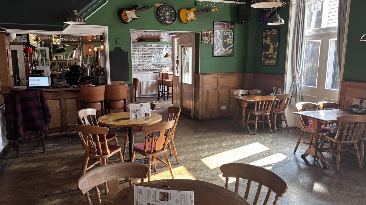 Photo of Others in Sandwich