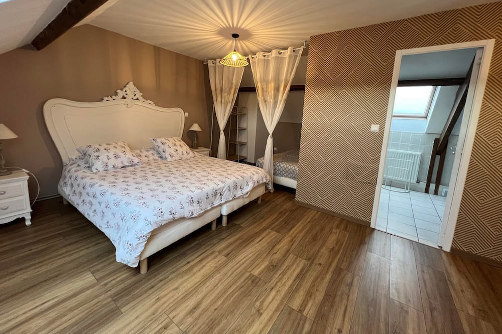 Photo of Bedroom in Fiennes