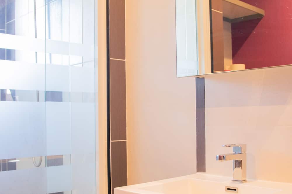 Photo of Bathroom in Fiennes