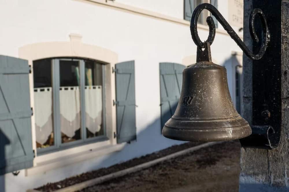 Photo of Others in Fiennes