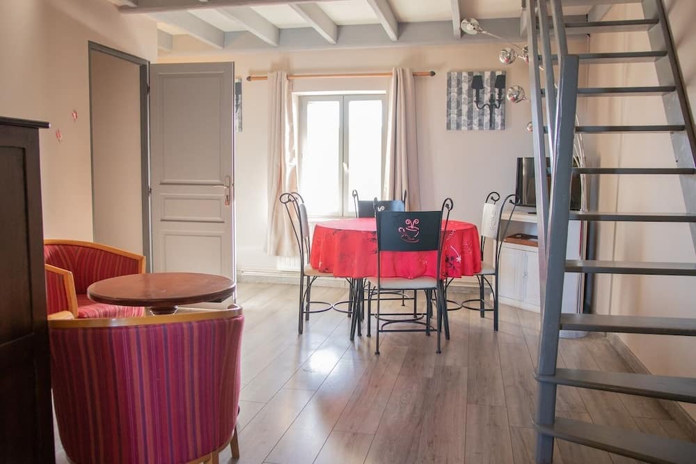 Photo of Livingroom in Fiennes