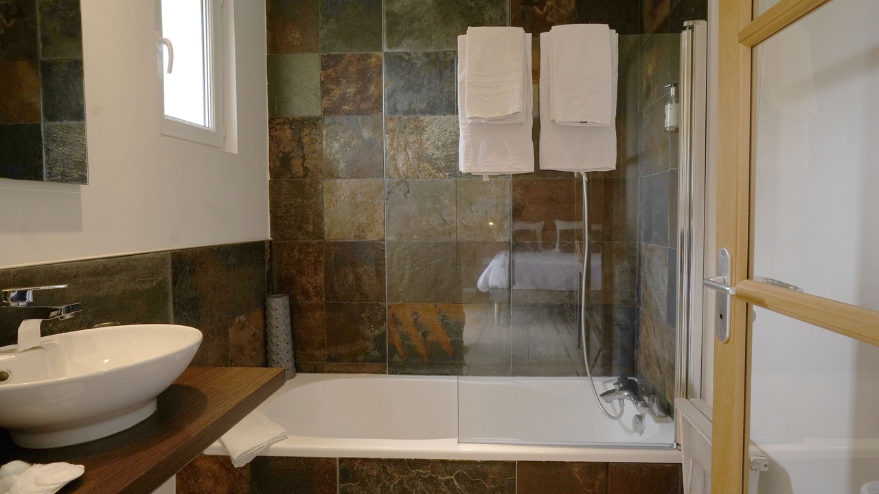 Photo of Bathroom in Froideterre