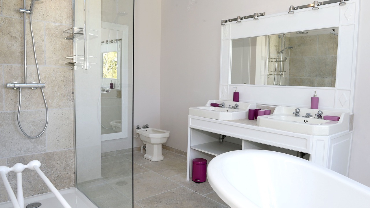 Photo of Bathroom in Parigny