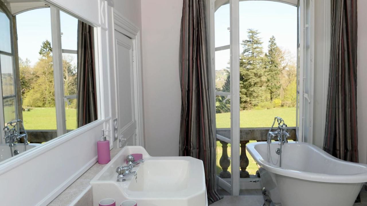 Photo of Bathroom in Parigny