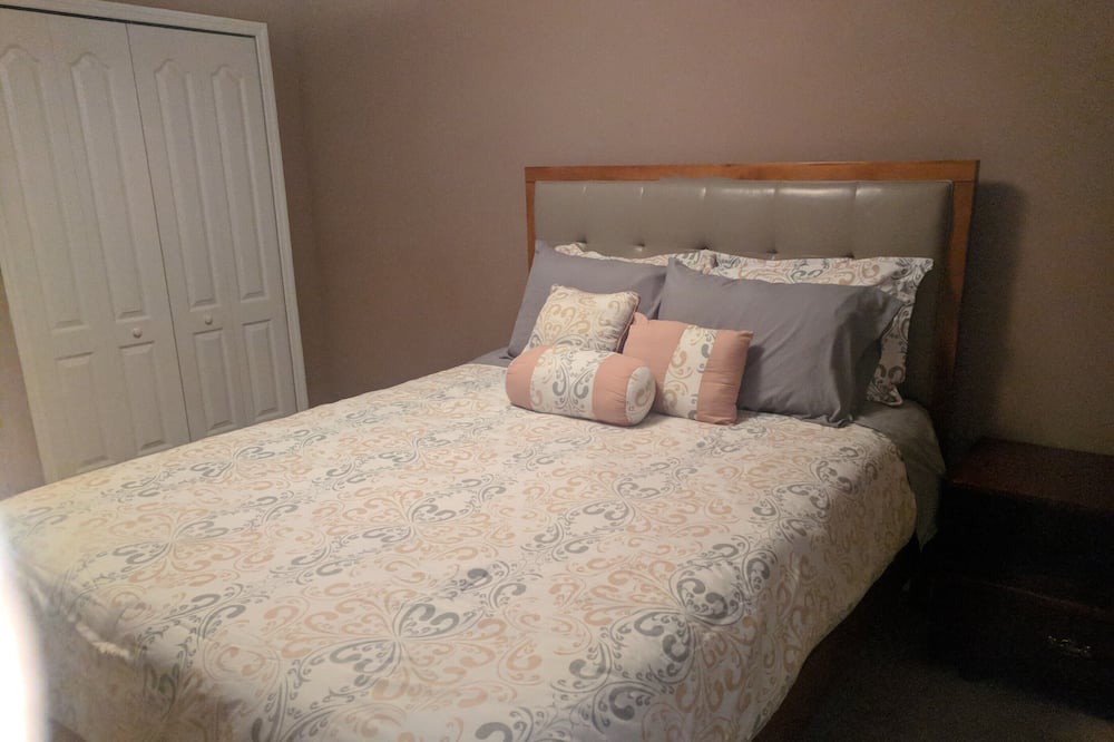 Photo of Bedroom in Northside