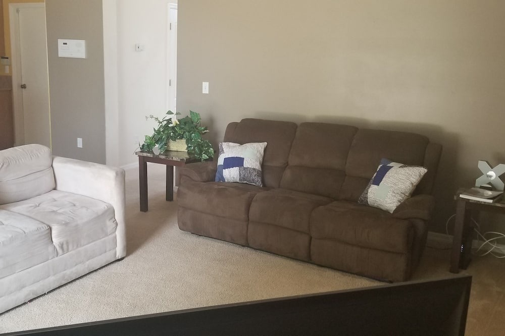 Photo of Livingroom in Northside