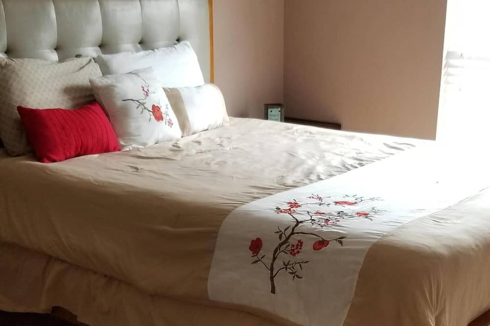 Photo of Bedroom in Northside