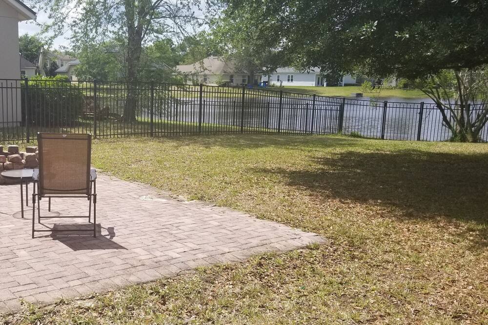 Photo of Outdoor in Northside