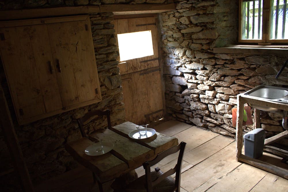 Photo of Others in Sentein