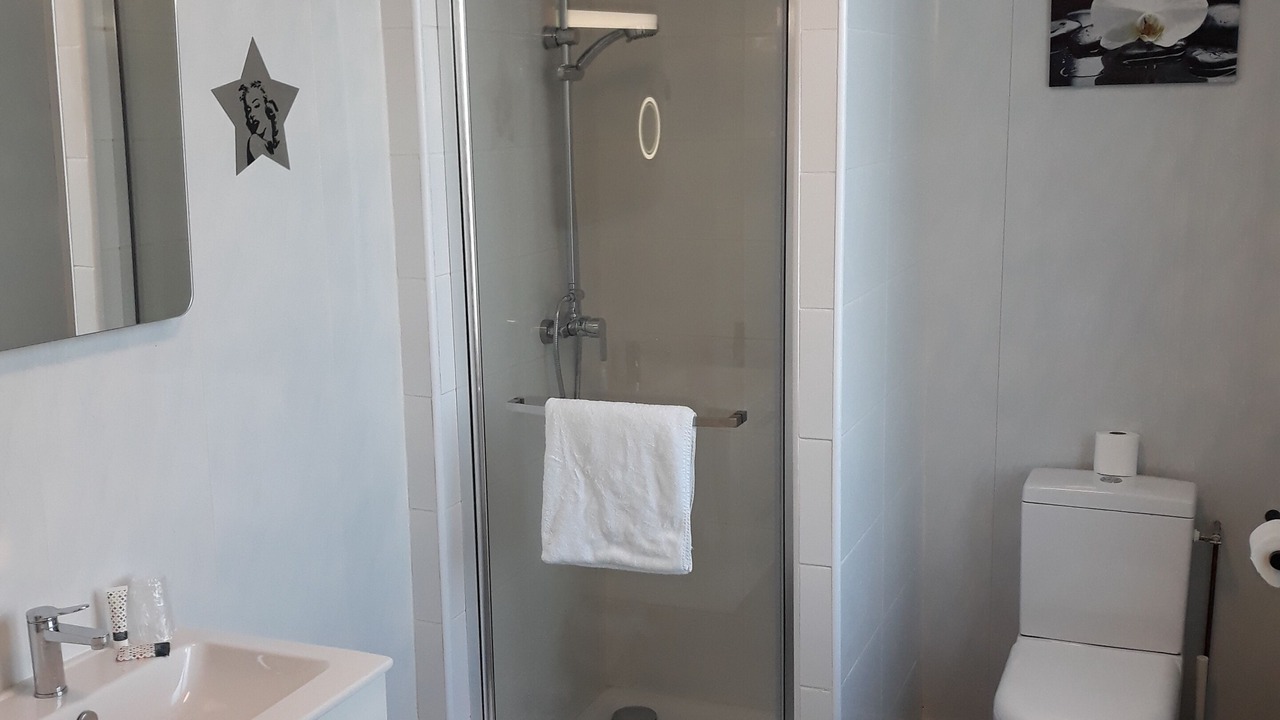 Photo of Bathroom in Sainte-Gauburge-Sainte-Colombe