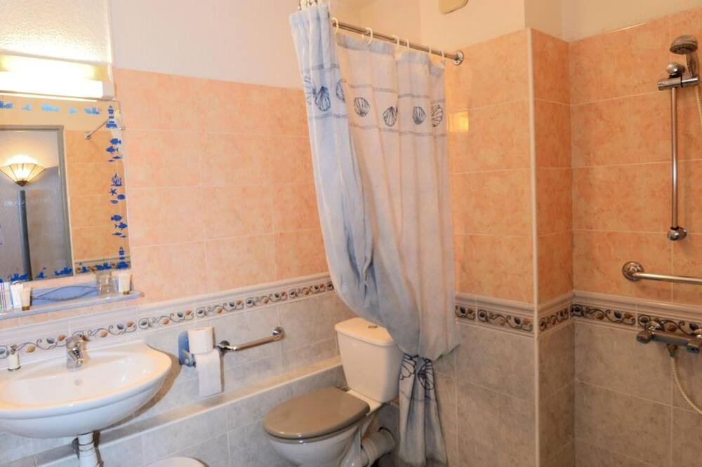 Photo of Bathroom in Banyuls-sur-Mer