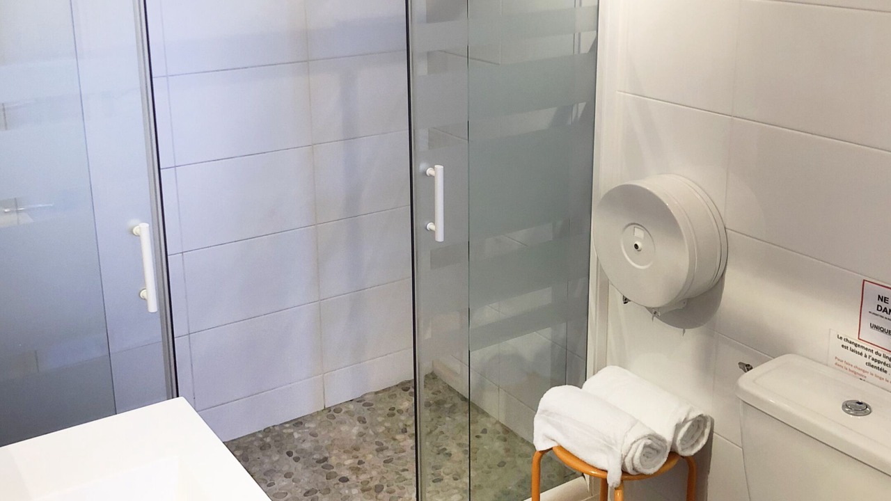 Photo of Bathroom in Aigues-Mortes