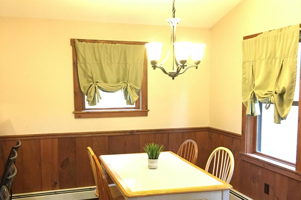 Photo of Livingroom in North Haverhill