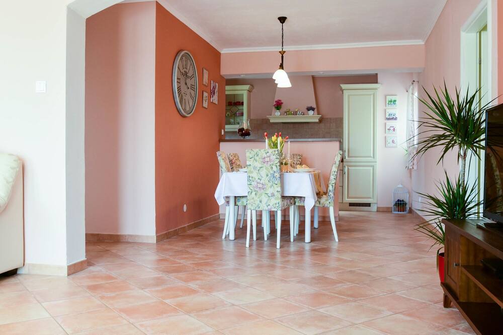 Photo of Livingroom in Mocici