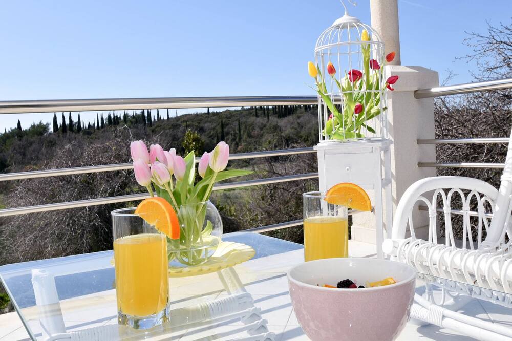 Photo of Patio Balcony in Mocici