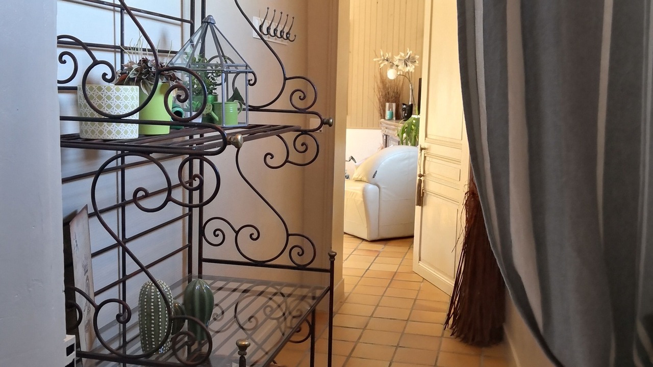 Photo of Others in Cresserons