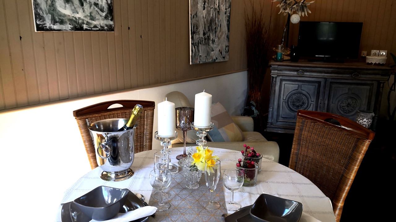 Photo of Others in Cresserons