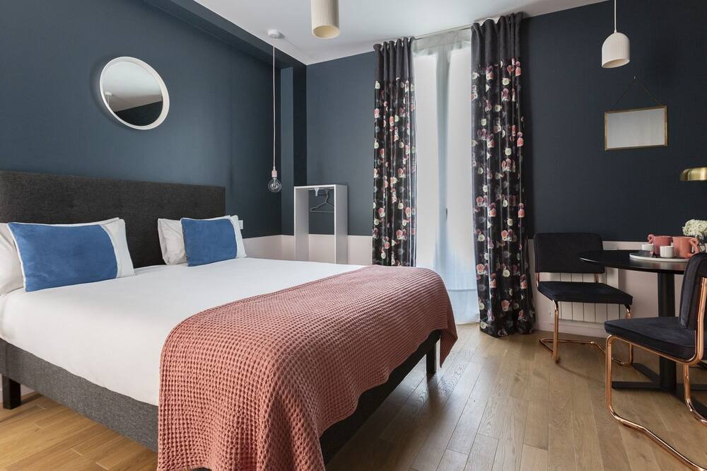 Photo of Bedroom in Saint-Helier
