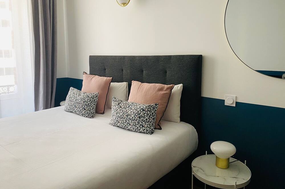 Photo of Bedroom in Saint-Helier