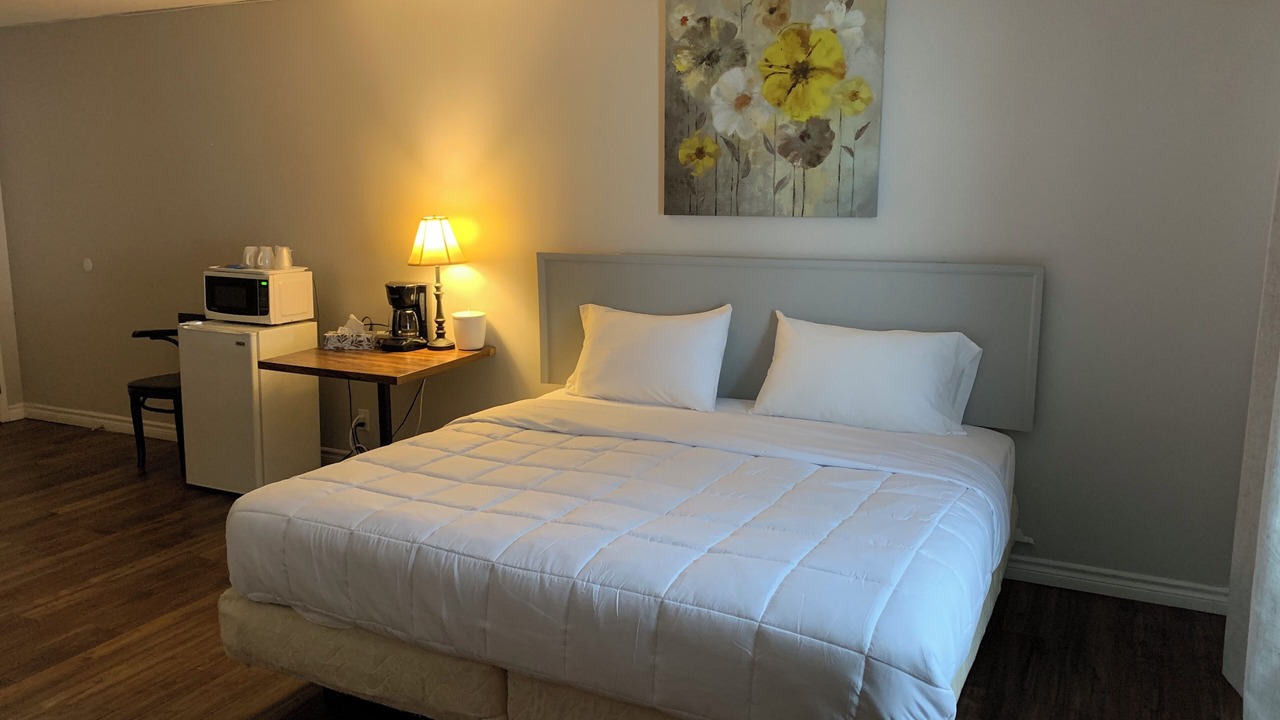 Photo of Bedroom in Spanish