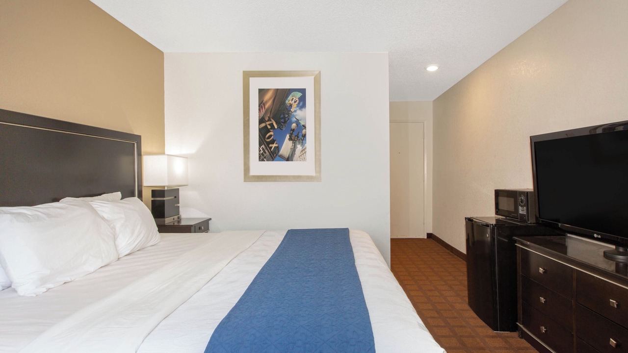 Photo of Bedroom in Roseburg