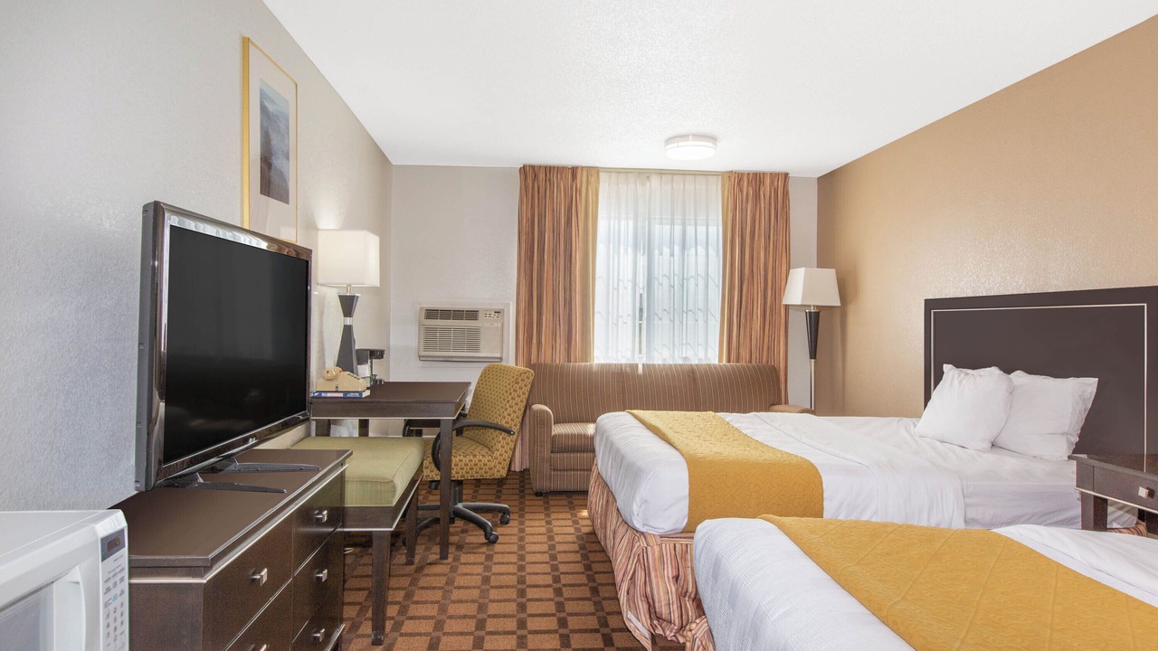 Photo of Bedroom in Roseburg