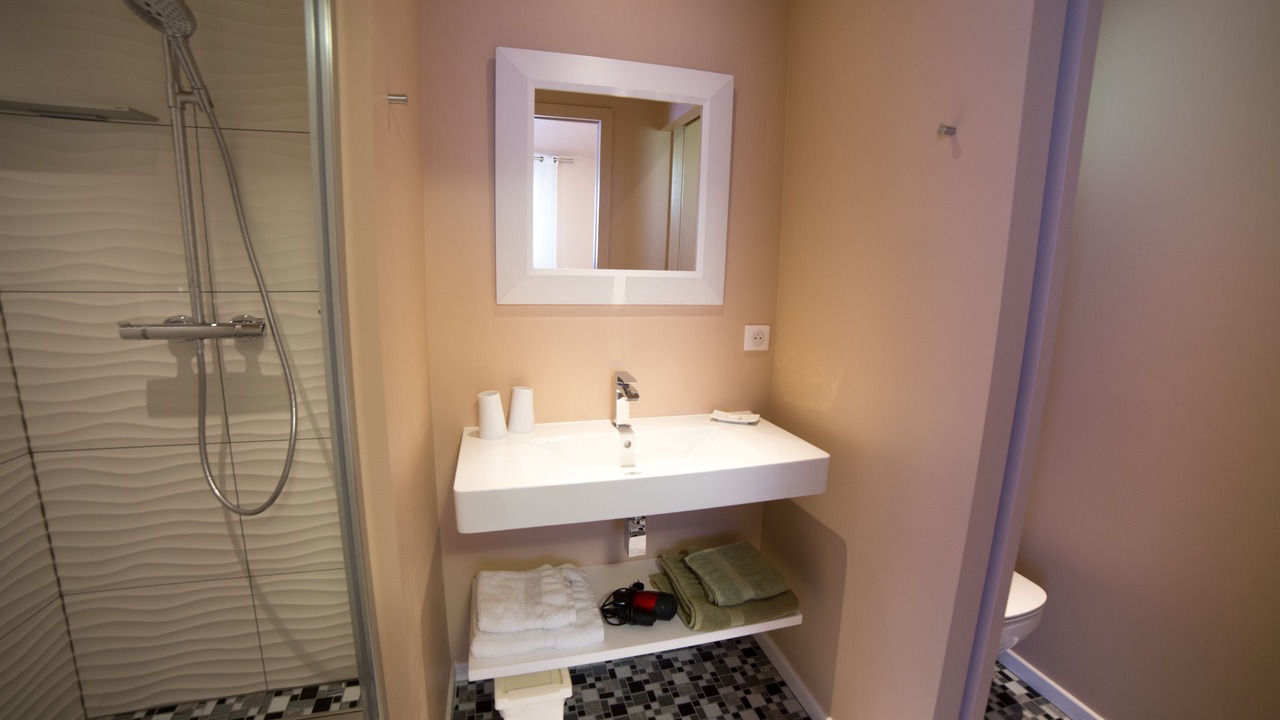 Photo of Bathroom in Biarritz City Centre