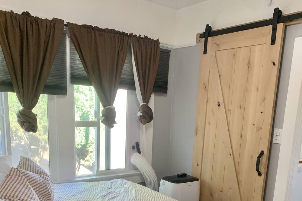 Photo of Bedroom in West Hollywood