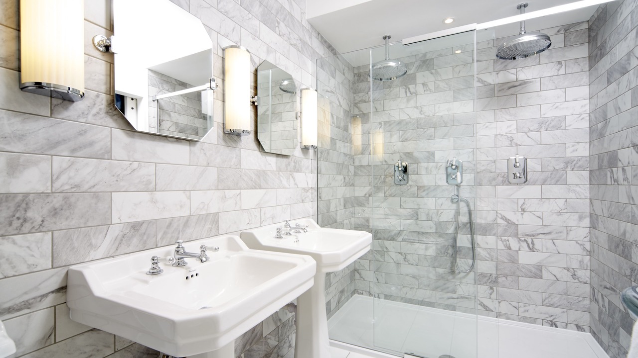 Photo of Bathroom in South Cave