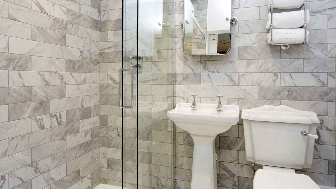 Photo of Bathroom in South Cave