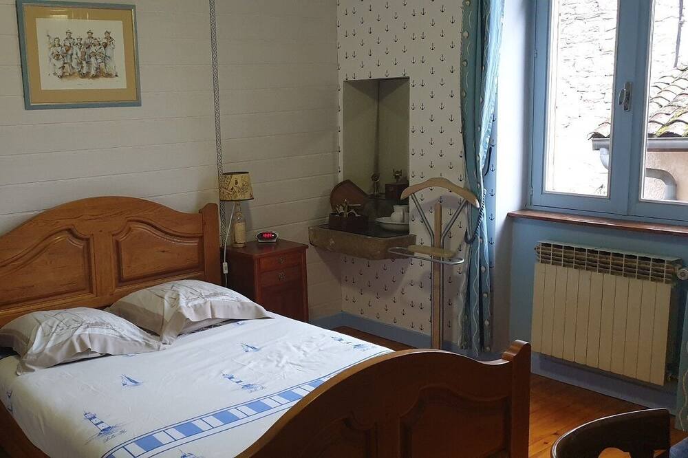 Photo of Bedroom in Jujurieux