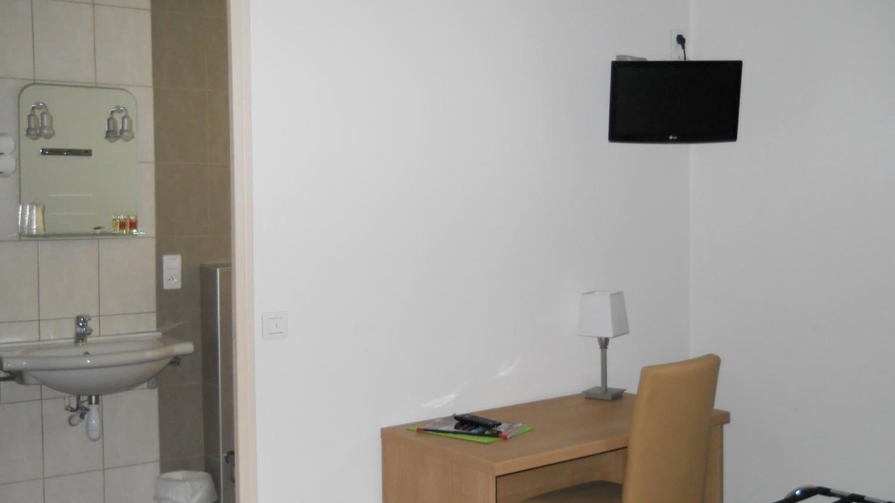 Photo of Bedroom in Carnoules