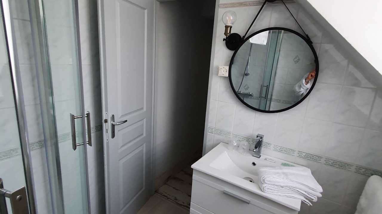 Photo of Bathroom in Saint-Etienne-au-Mont