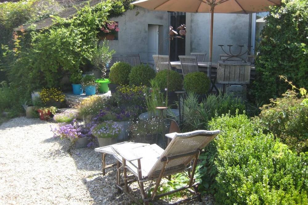 Photo of Patio Balcony in Verneix