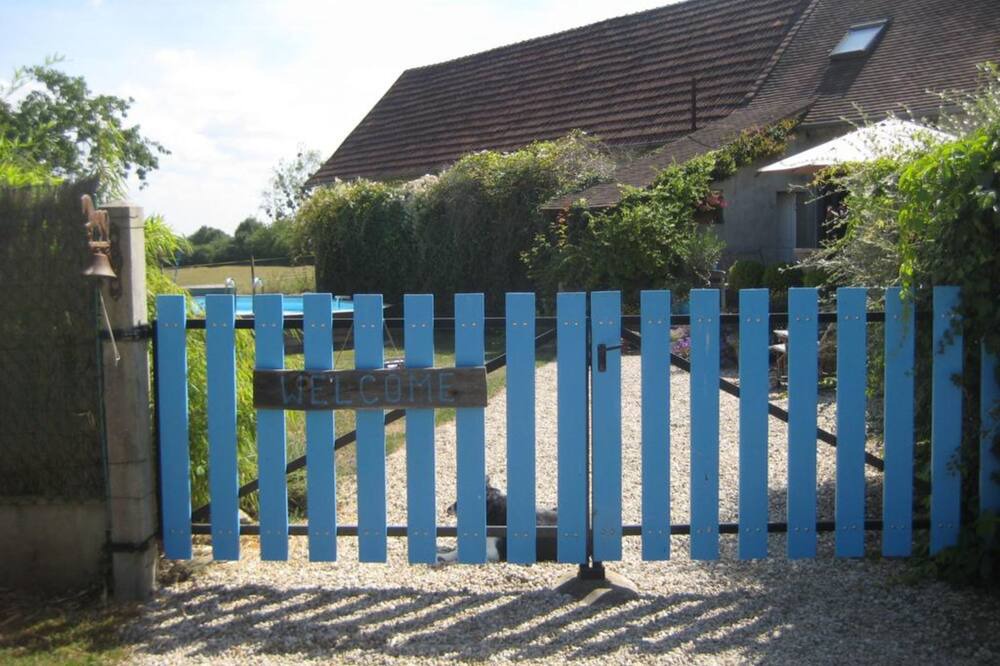 Photo of Outdoor in Verneix