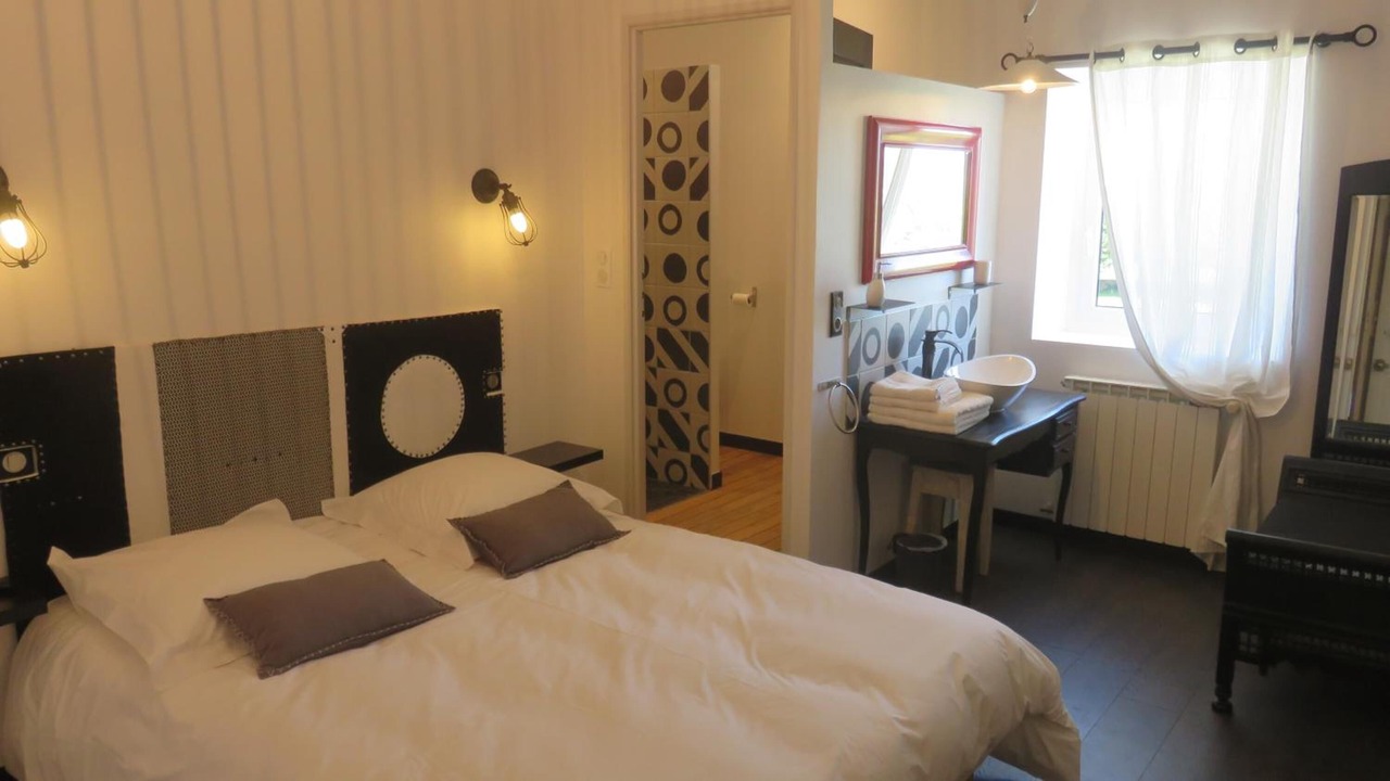 Photo of Others in Chateauneuf-sur-Isere