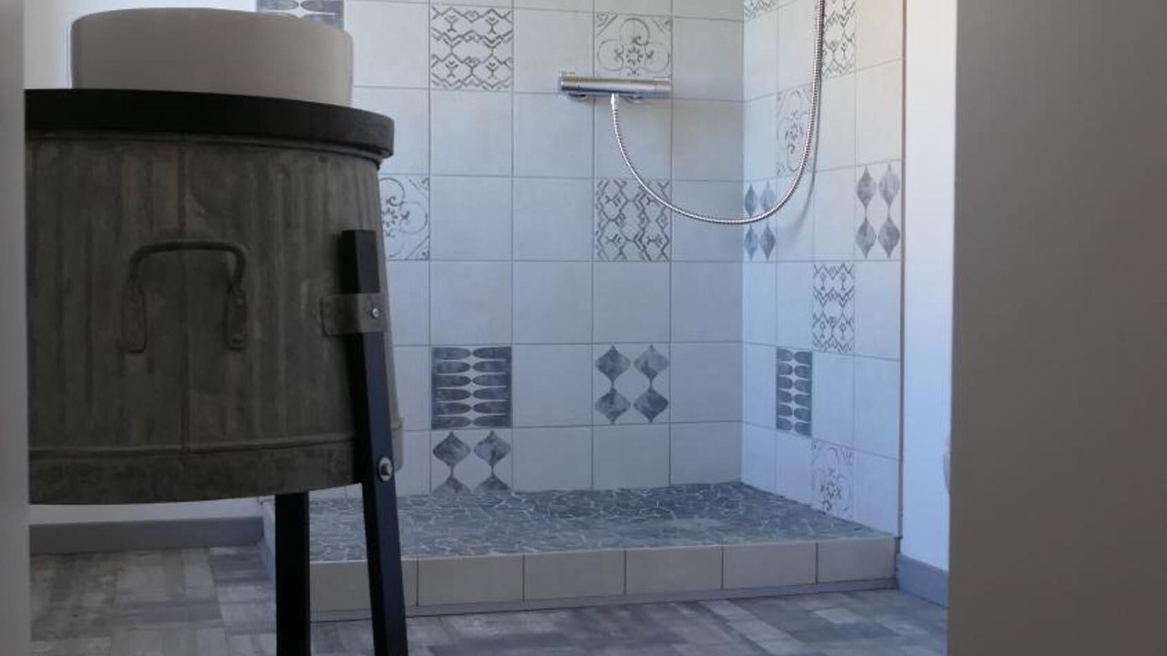 Photo of Others in Chateauneuf-sur-Isere