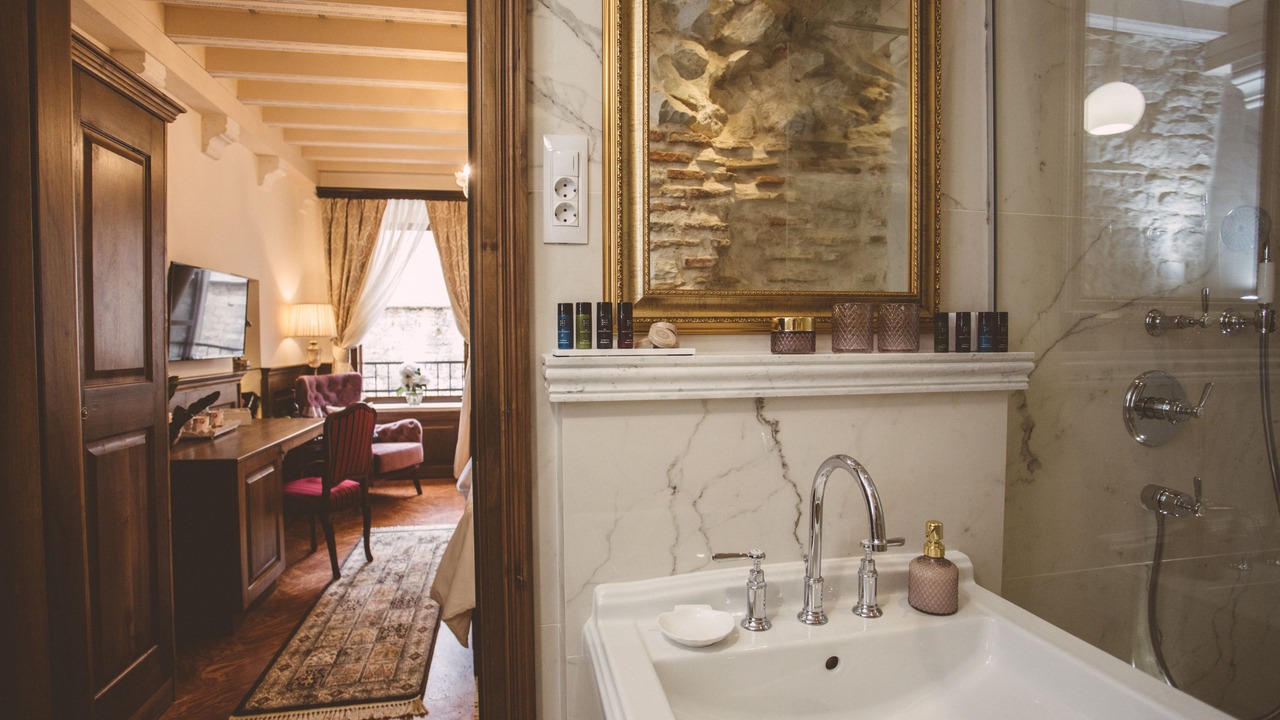 Photo of Bathroom in Old Town
