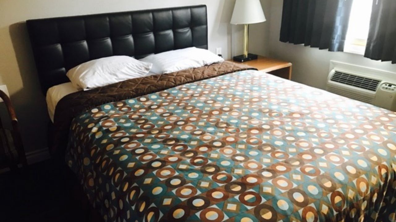 Photo of Bedroom in Milwaukie