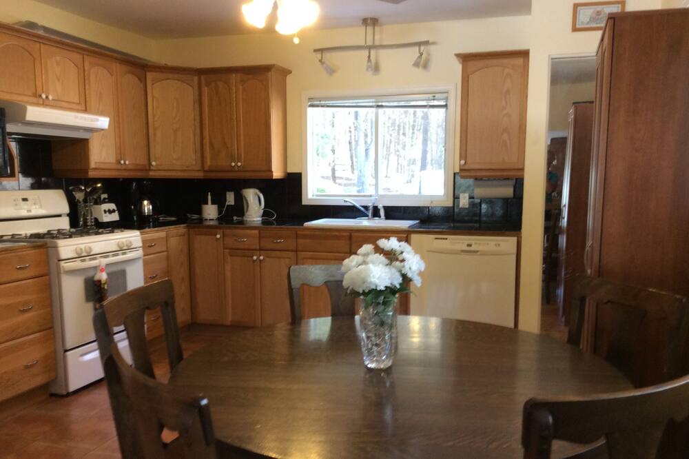 Photo of Kitchen in Bracebridge