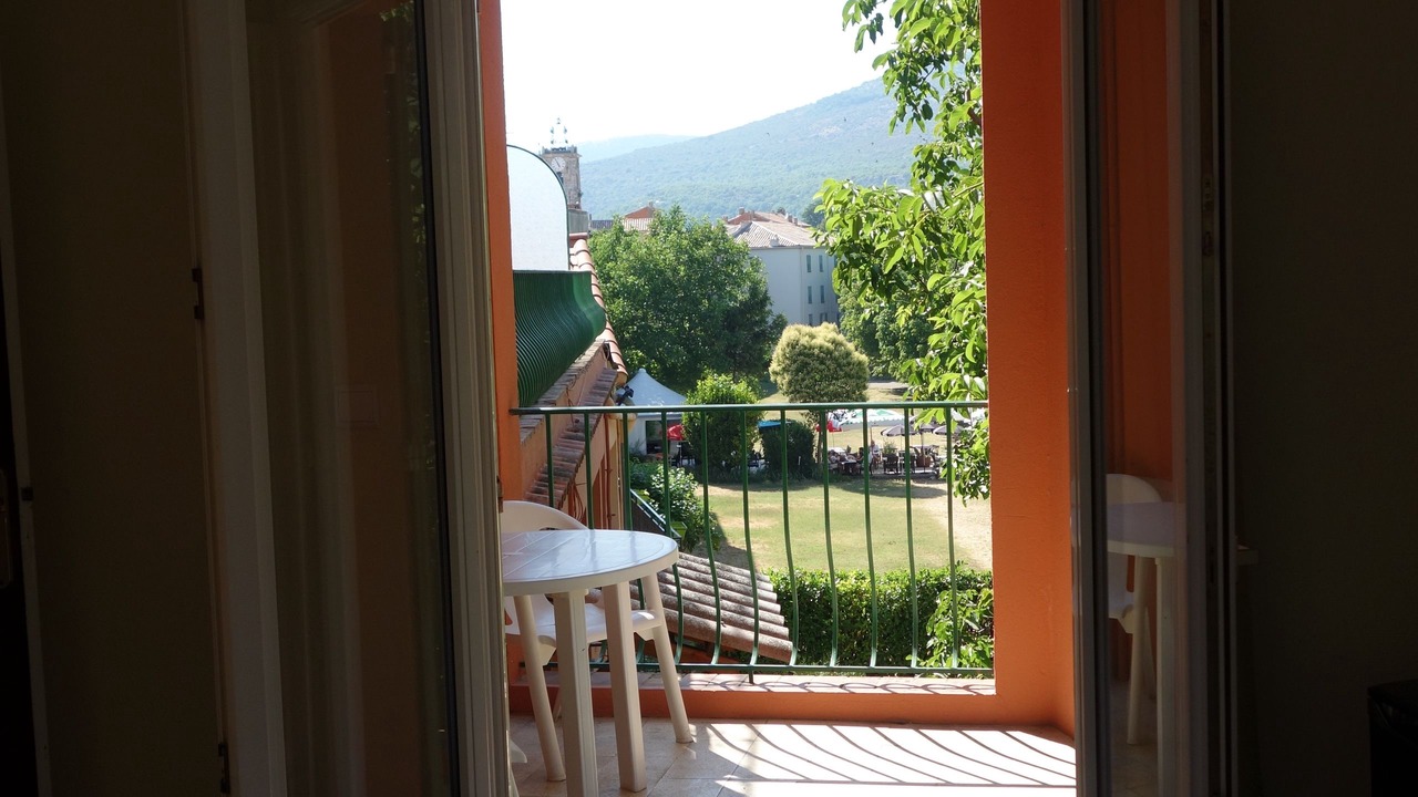 Photo of Patio Balcony in Saint-Vallier-de-Thiey