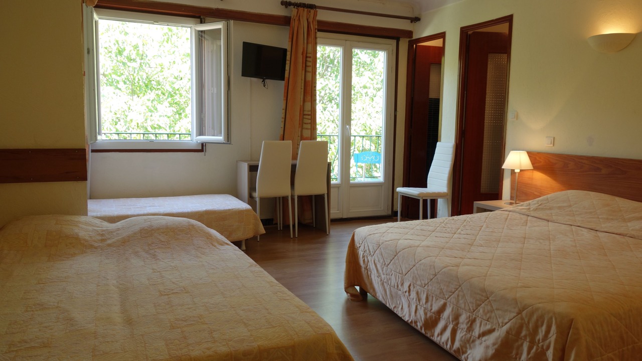 Photo of Bedroom in Saint-Vallier-de-Thiey