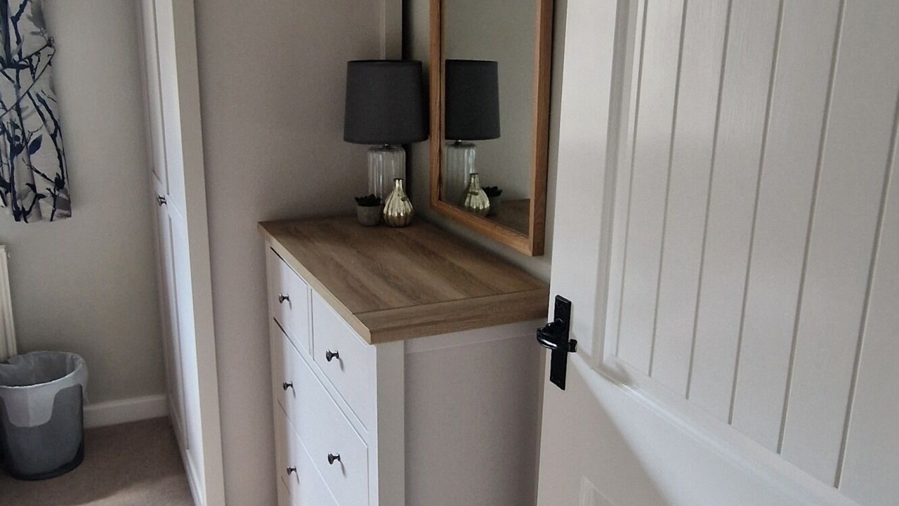 Photo of Others in Hook