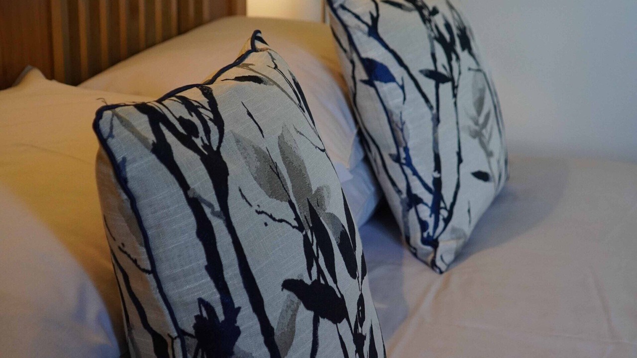 Photo of Others in Hook