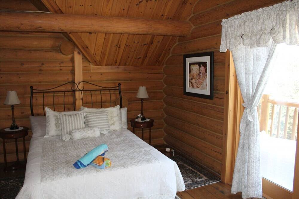 Photo of Bedroom in Saint-Faustin-Lac-Carre