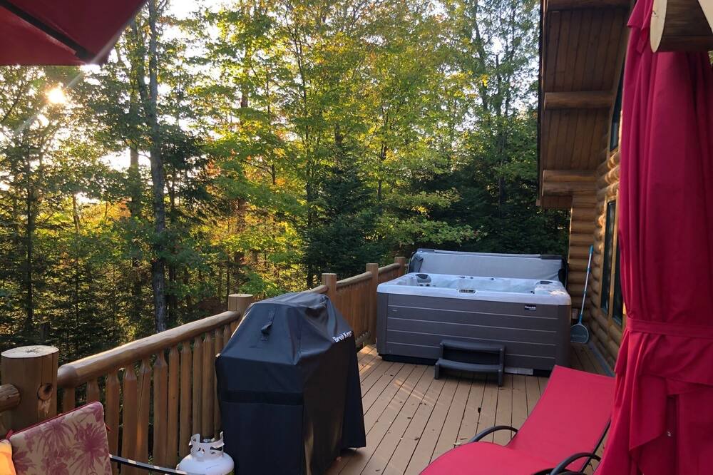 Photo of Patio Balcony in Saint-Faustin-Lac-Carre
