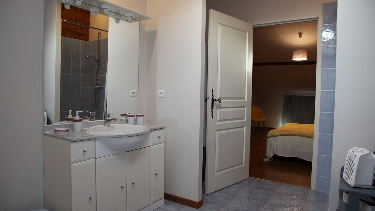 Photo of Bathroom in Laparrouquial